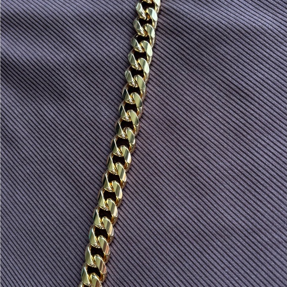 Gold Chain Bracelet - Picture 4 of 5